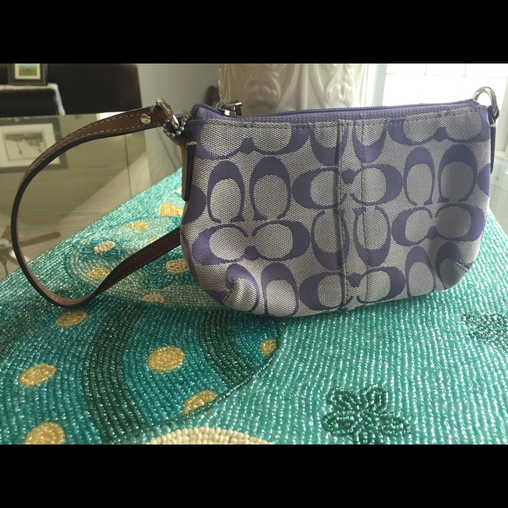 Coach wristlet with signature pattern - purple